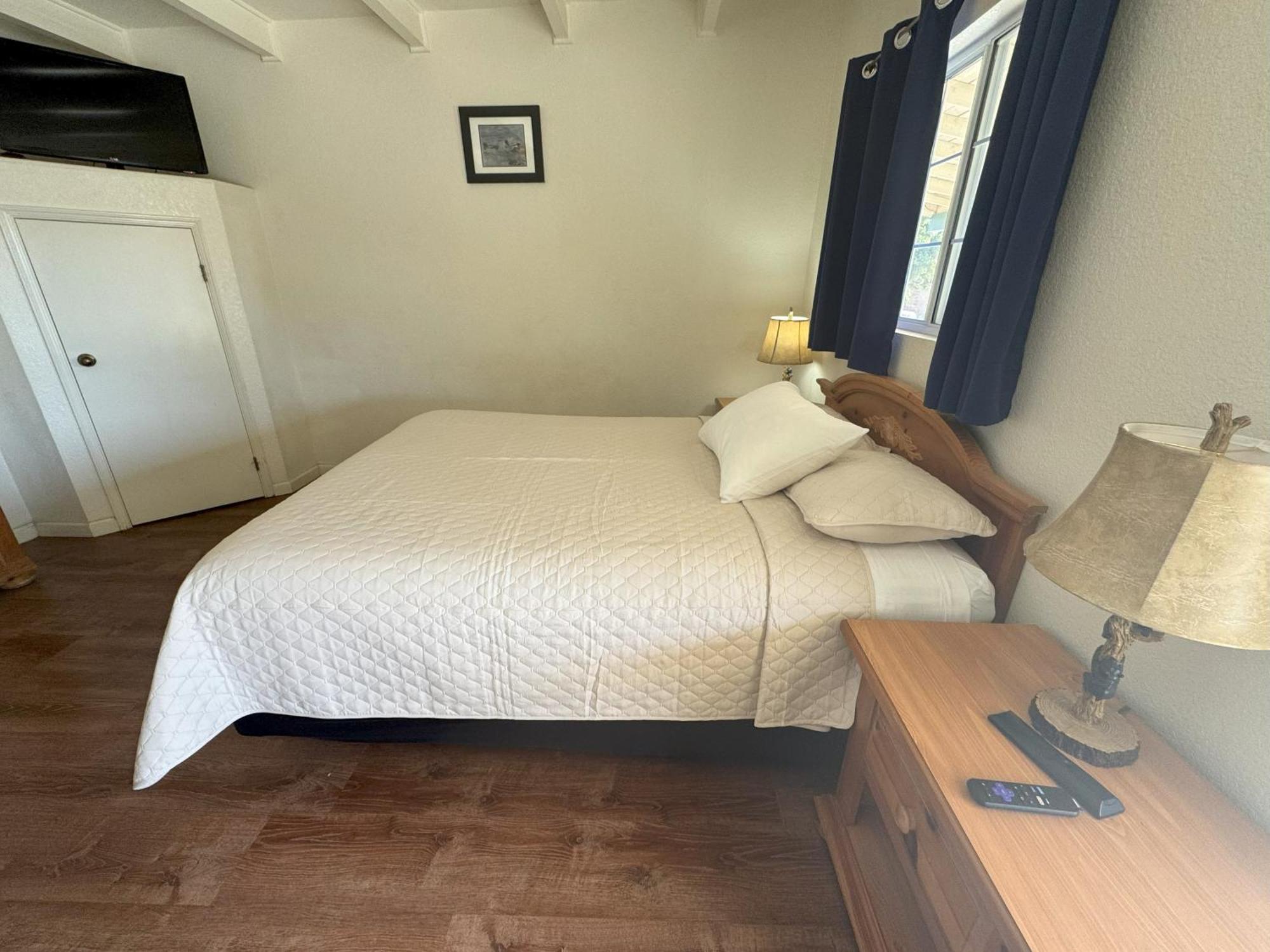 Barewood Inn & Suites Wofford Heights Екстер'єр фото
